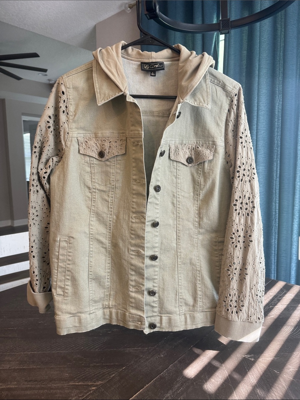 FINAL SALE!Diane Gilman Distressed Hooded Denim Jacket - Olive great condition